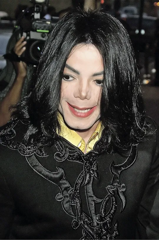 Носовая полость Майкла Джексона умерла после дефекта пластической хирургии. Король поп-музыки до конца жизни носил искусственный нос. Фото: Колин КНАЙТ / Global Look Press.