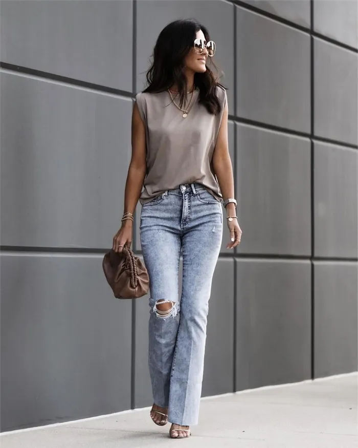 Современные джинсы 2022-2023. смотрите Современные джинсы для девочек - лучшие новые модели и фасоны