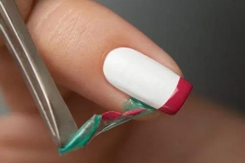 Как аккуратно накрасить ногти с помощью скотча