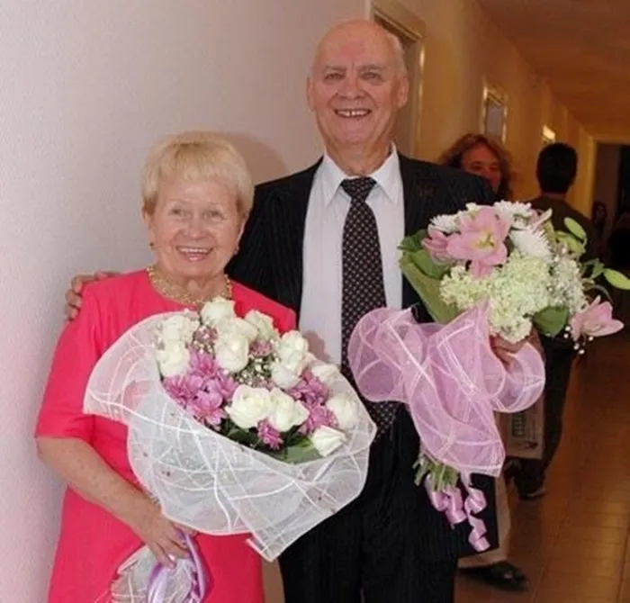 С женой, супругой Александрой Пакумутовой.