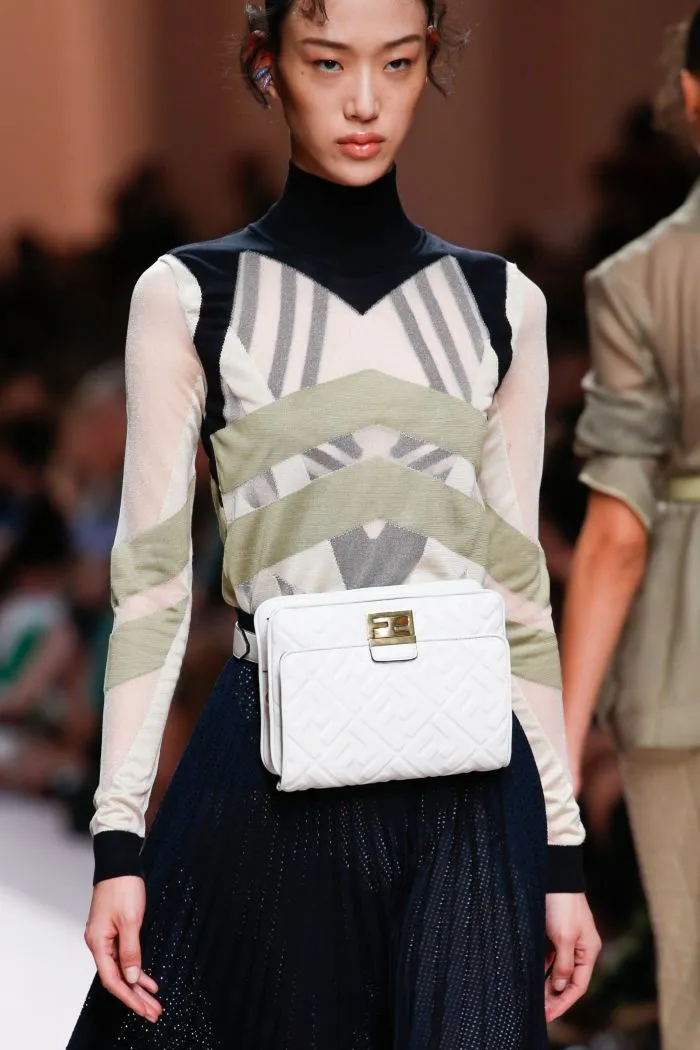 Модная поясная кожаная сумка Fendi