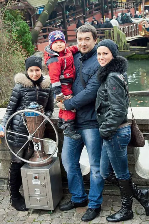 Анна Ковальчук и семья.