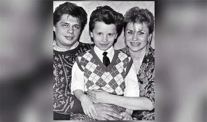 Галик Харламов и его родители