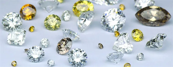 Как правильно выбрать бриллиант и учесть все оттенки?