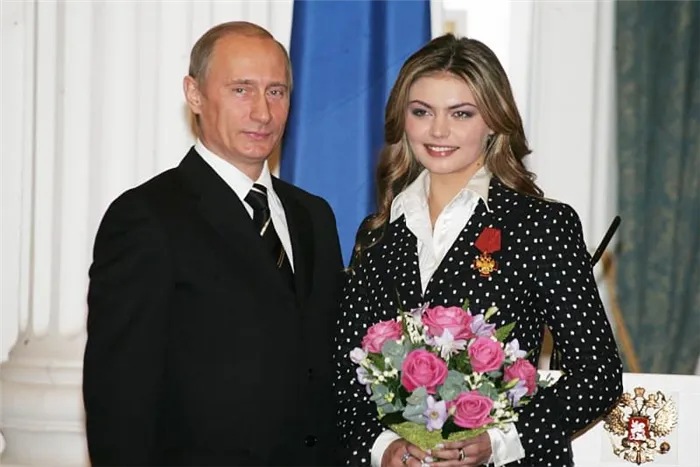 Родила ли Алина Кабаева близнецов от Путина: как они выглядят, личная жизнь