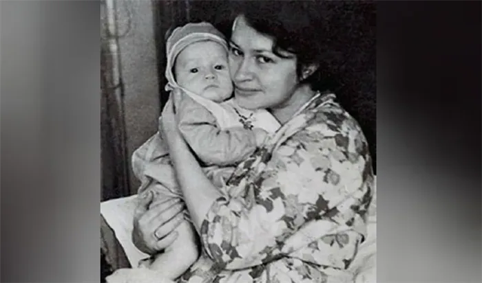 Татьяна Диброва с сыном.