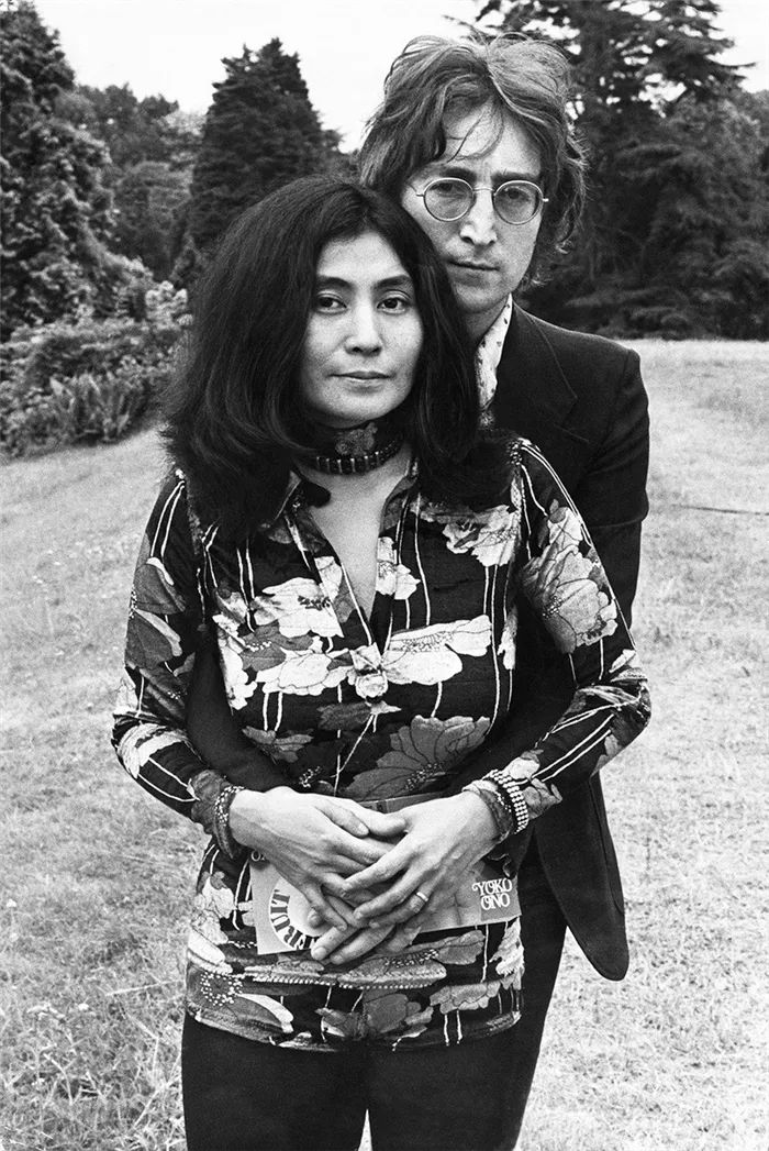 Многие артисты считали, что Йоко Онос отвратила Леннона от 