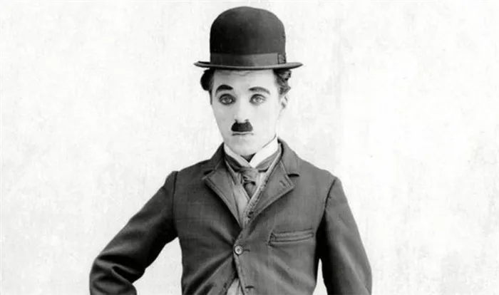 Чарли Чаплин в роли маленького ублюдка.