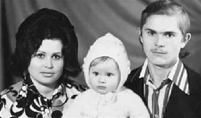 Дана Борисова и ее родители.