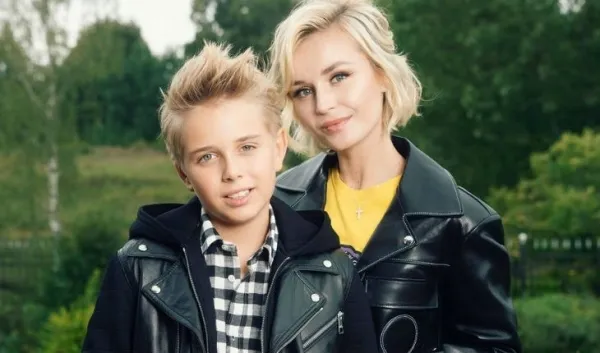 Полина Гагарина и ее сын Андрей