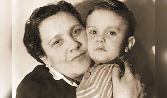 Никита Михалков с матерью.