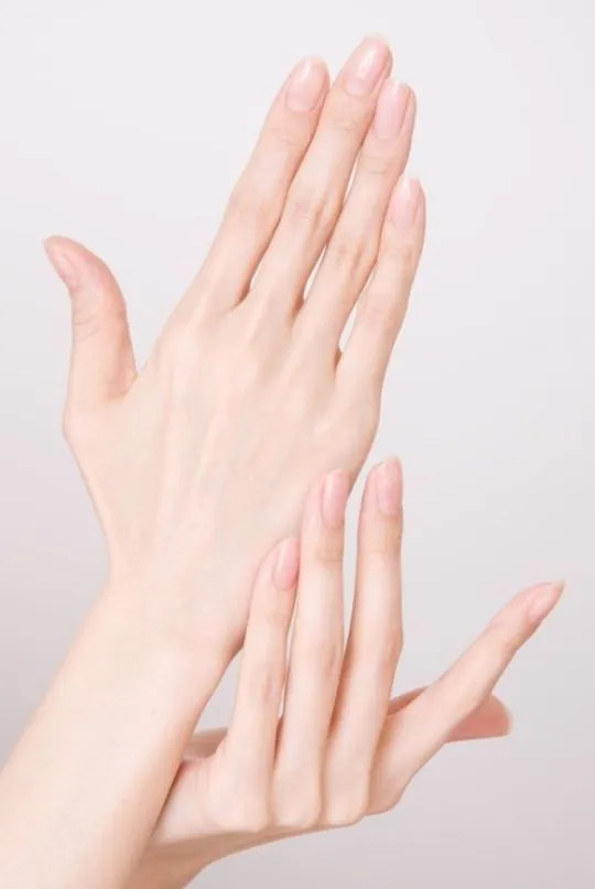 Как визуально удлинить пальцы