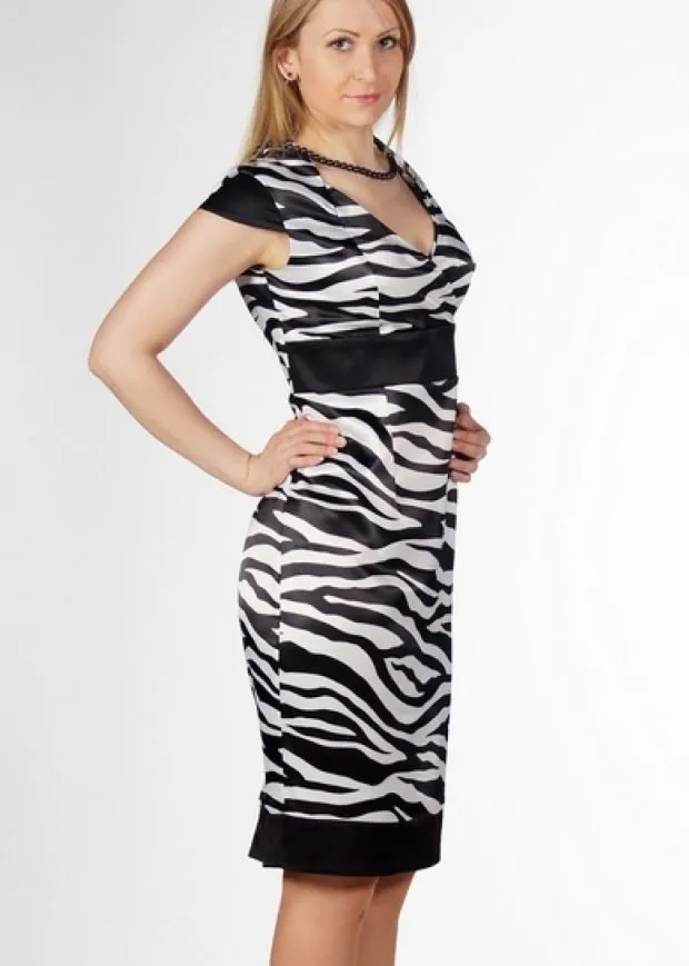 платье принт зебра без рукава 