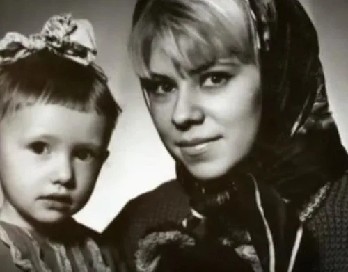 Елена Воробей с мамой