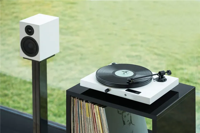 minimalist record player setup online -