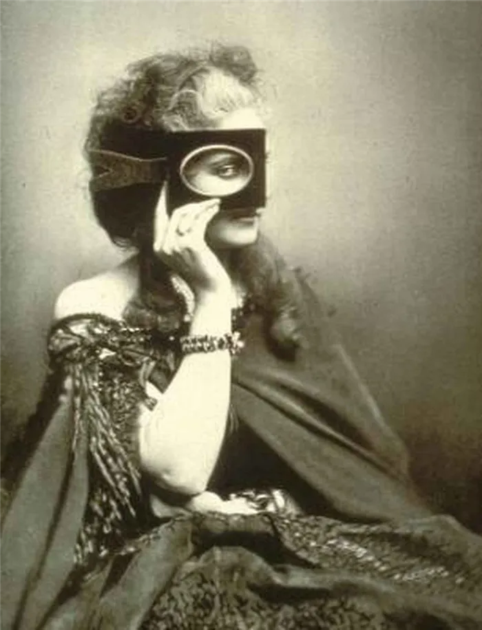 Фэшн-фотография. Пьер-Луи Пирсон. Фотография «Графиня Кастильоне», 1865