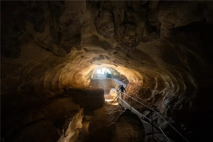 Пещера Гхар Далам, Мальта