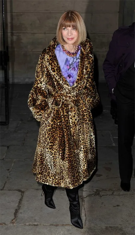 Анна Винтур в леопардовом пальто