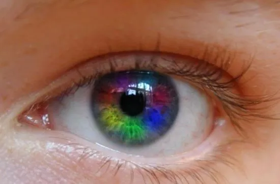 Разноцветный глаз