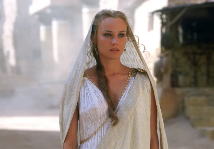 Древним грекам нравились статные светловолосые женщины с белоснежной кожей и ровным носом / Фото: i.pinimg.com