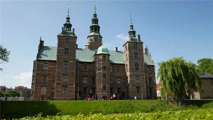 Замок Розенборг - достопримечательность Дании
