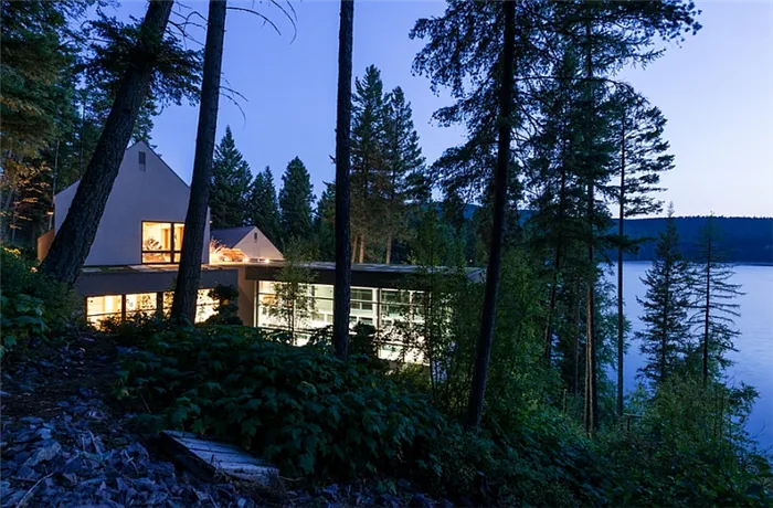 Красивый дом на озере Сиг в Монтане