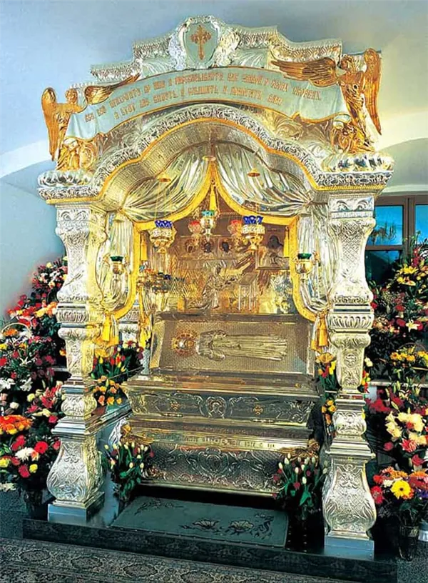 Храм Матроны на Таганке и его рака с мощами святой Матроны