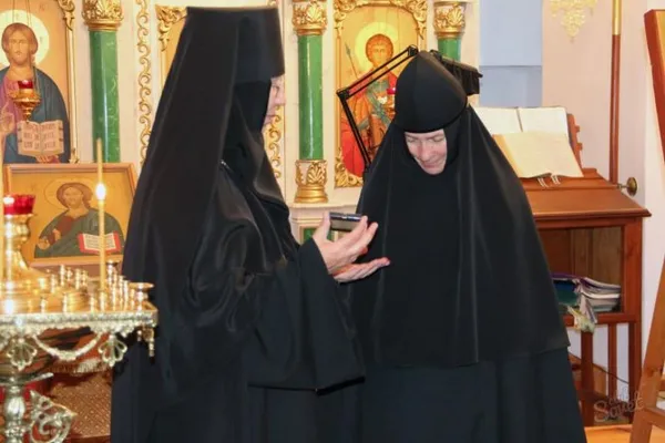 Женские монастыри россии куда можно приехать пожить 2