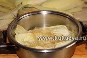 Как варить кукурузу в початках в кастрюле, шаг 2