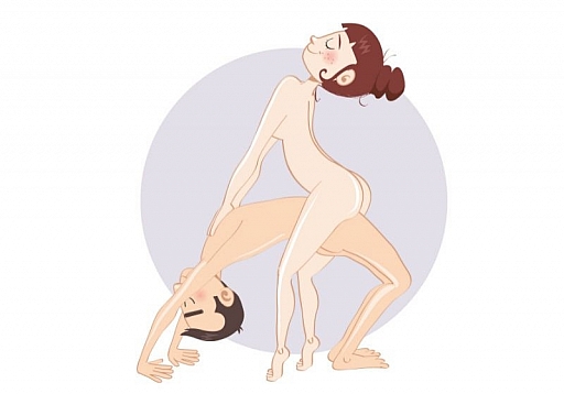 Если мужчине сложно наклоняться, упростите позу ягодичным мостиком на прямых руках. Чем ниже мостик, тем шире женщине удобно ставить ноги.