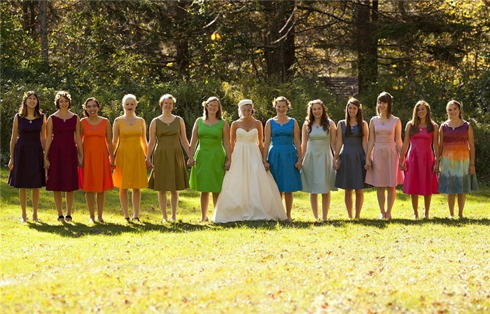Что надеть на свадьбу, если вас пригласили: 5 правил летнего свадебного дресс-кода
